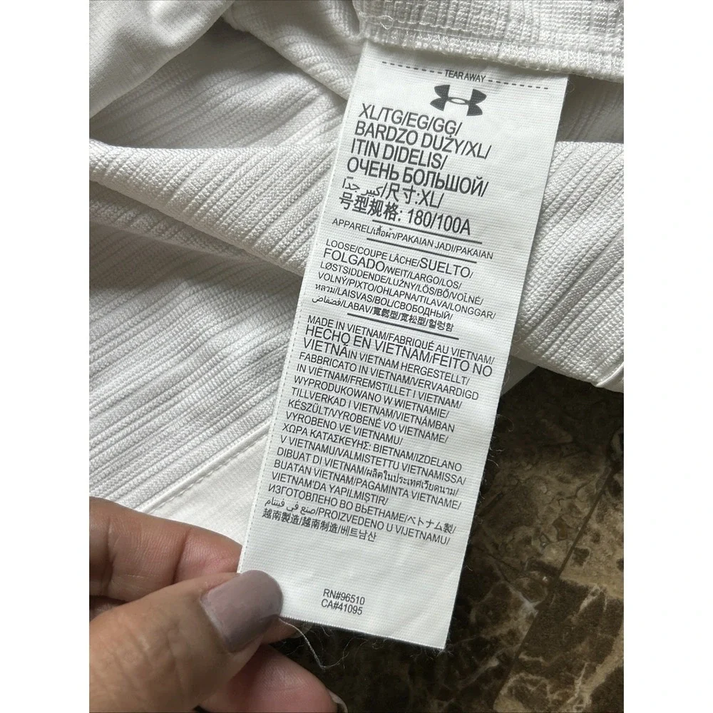 Under Armour men's Football Pullover XL Wide Receiver  White Sideline